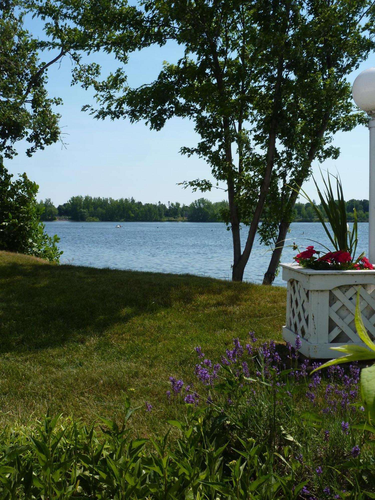 Motel Belle Riviere Saint-Jean-sur-Richelieu Exteriör bild