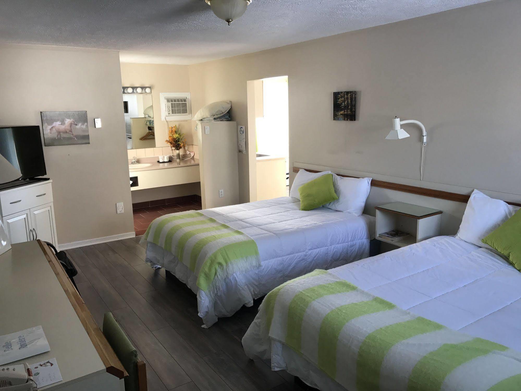 Motel Belle Riviere Saint-Jean-sur-Richelieu Exteriör bild